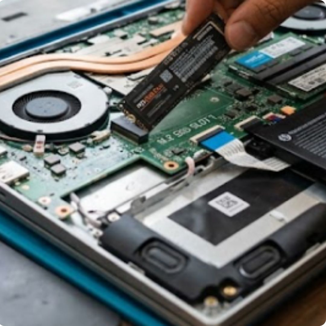 Pasta térmica seca y degradada en procesador de notebook — causa principal del sobrecalentamiento